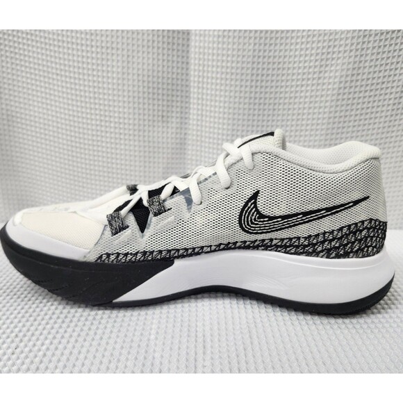 Nike Kyrie Flytrap 6 White Black Basketball Sneakers DM1125-101 Mens Size 7.5 - Picture 2 of 7